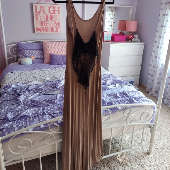 Maxi dress - Picture 1 of 3